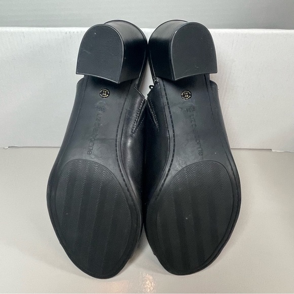 Liz Claiborne “Pearse “ black mule - Picture 3 of 7